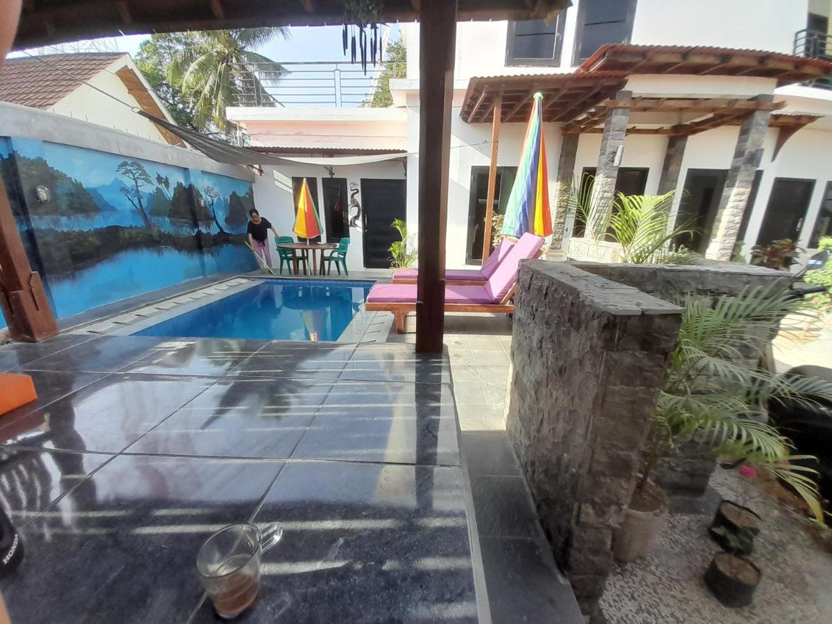 Wave House Gerupuk South Lombok Bed & Breakfast Praya Eksteriør bilde